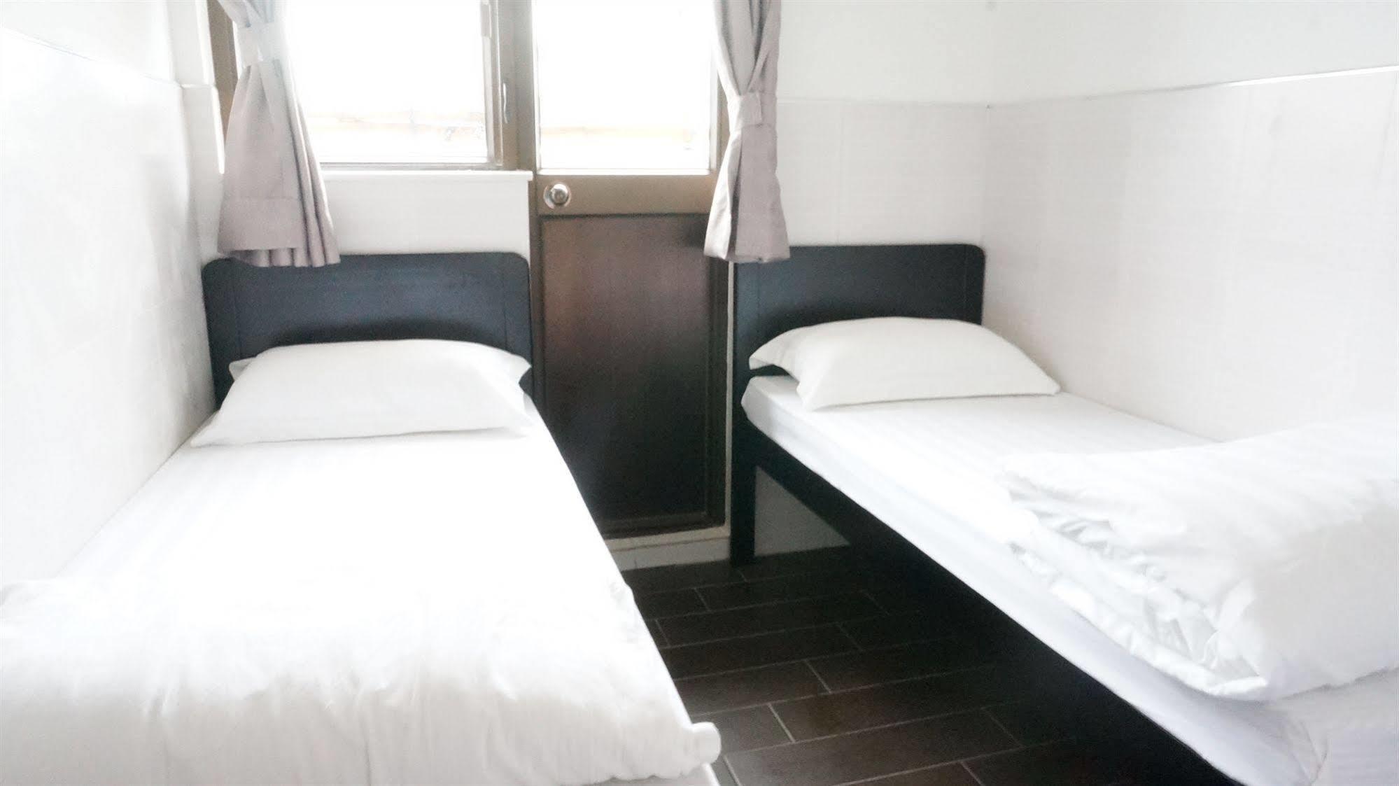 Kowloon Mongkok 1812 Guest House Hong Kong Esterno foto