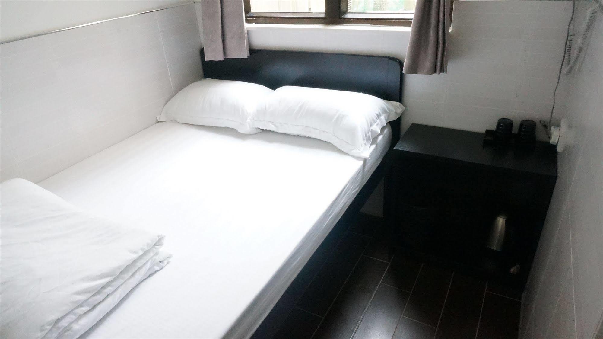 Kowloon Mongkok 1812 Guest House Hong Kong Esterno foto