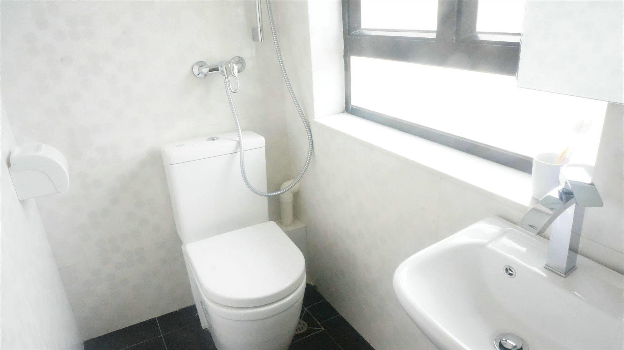 Kowloon Mongkok 1812 Guest House Hong Kong Esterno foto