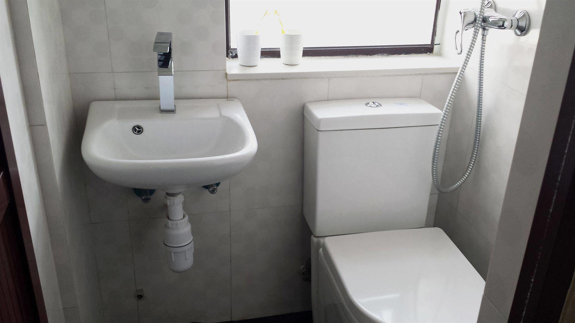 Kowloon Mongkok 1812 Guest House Hong Kong Esterno foto
