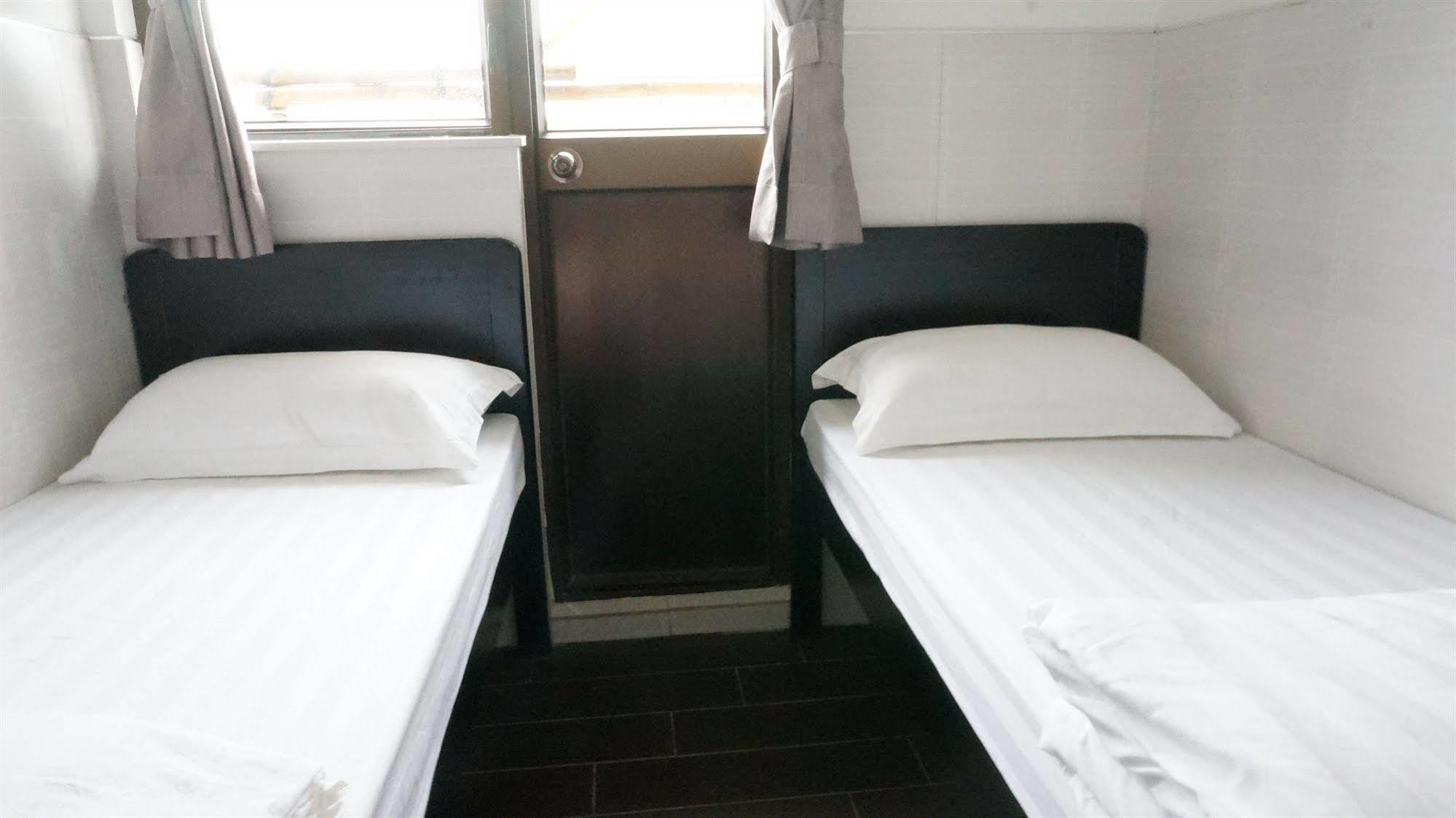 Kowloon Mongkok 1812 Guest House Hong Kong Esterno foto