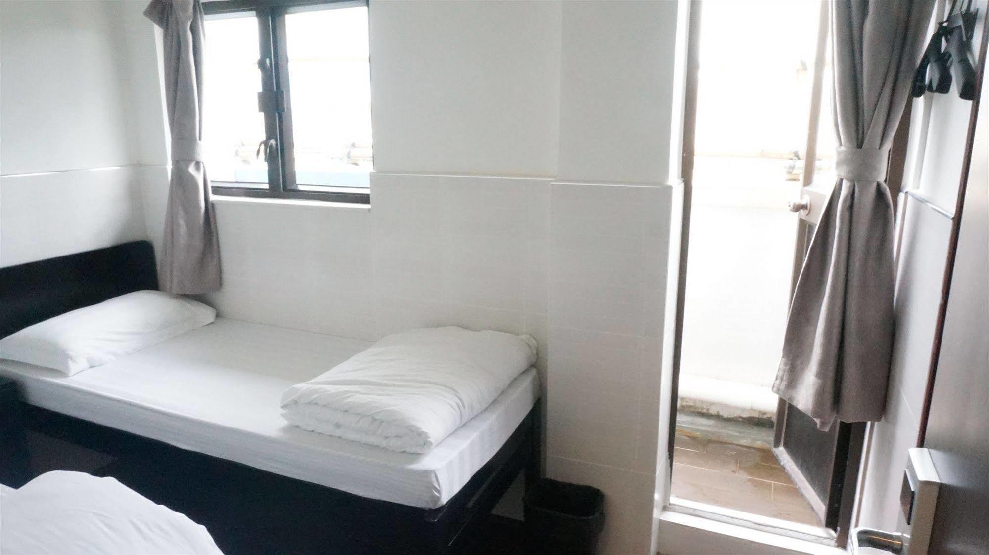 Kowloon Mongkok 1812 Guest House Hong Kong Esterno foto